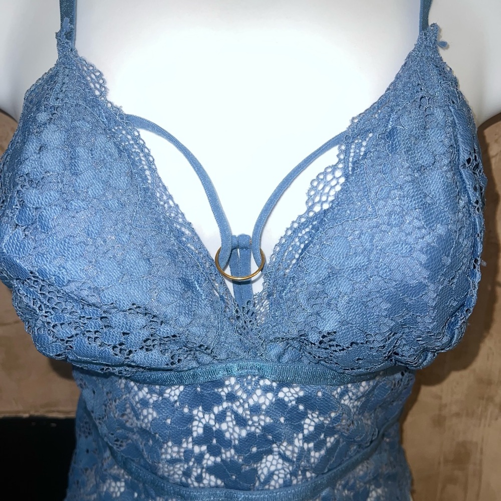 BLUE LACE BODYSUIT - Picture 2 of 6